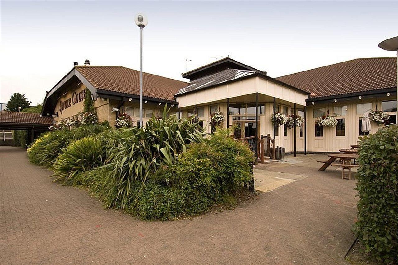 Premier Inn Basingstoke West ภายนอก รูปภาพ