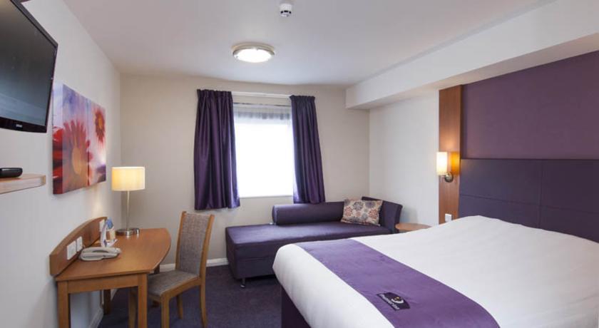 Premier Inn Basingstoke West ห้อง รูปภาพ