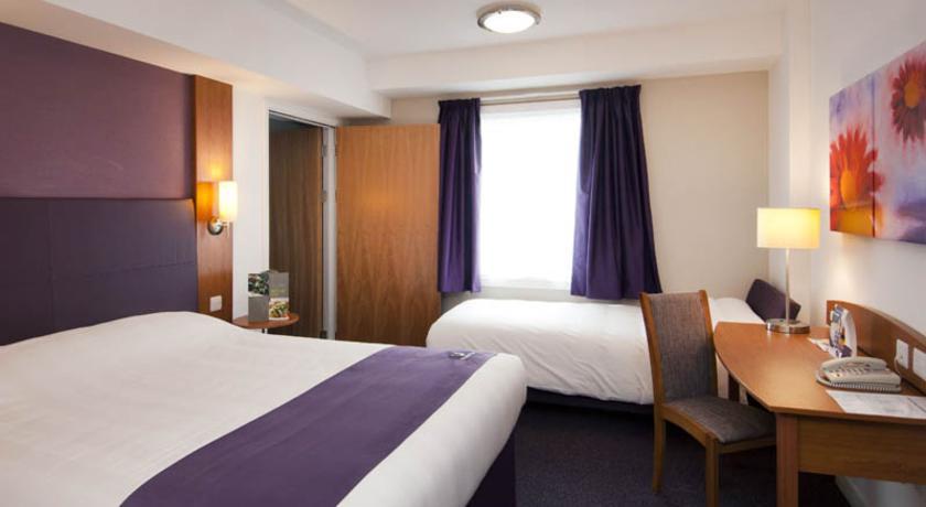 Premier Inn Basingstoke West ห้อง รูปภาพ
